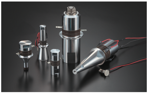 工(gōng)業(yè)焊接用(yòng)超聲波換能(néng)器(qì)